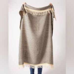 NWT Anthro Diamond Weave Throw Blanket